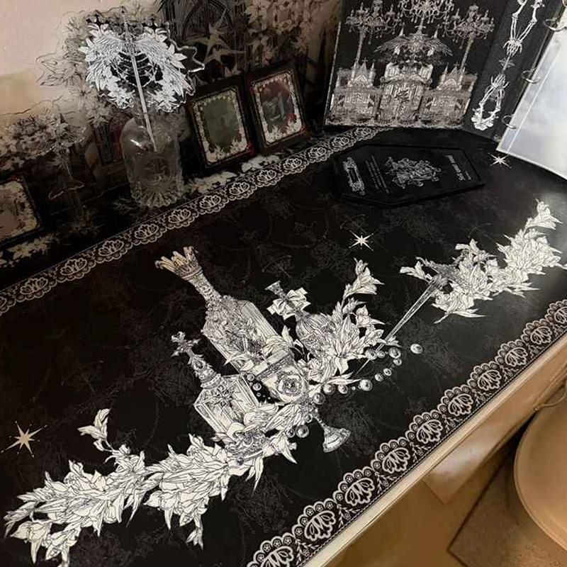 Tappetino per mouse Divine Rea - Desk Setup Rug recensione e prezzo