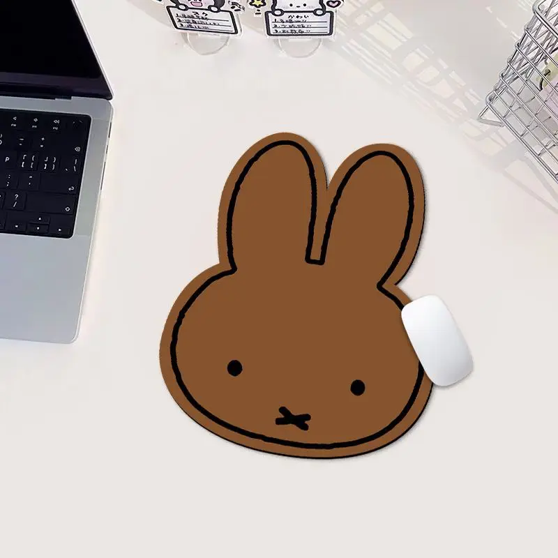Tappetino per Mouse a Forma di - Desk Setup Desk recensione e prezzo